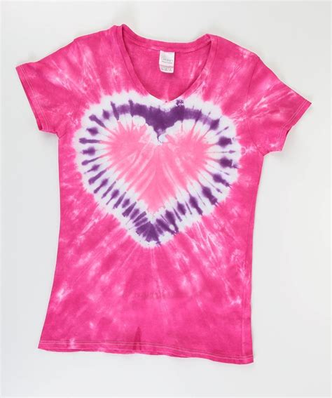 Tulip 5 Tie-Dye Heart T-shirt Ideas | Diy tie dye shirts, Tie dye, Tie dye shirts