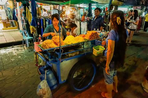 Khao San Road - Bangkok's Backpacker street! - ThailandMagazine.com