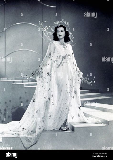 1941, Film Title: ZIEGFELD GIRL, Director: ROBERT Z LEONARD, Studio: MGM, Pictured: CLOTHING ...