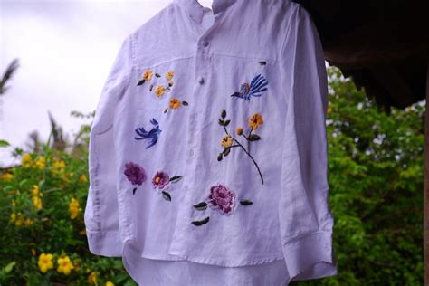 Hand embroidered linen blouses - Hoi An Tailors 2024