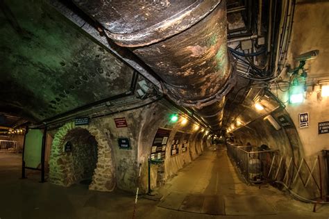 Paris Sewer Museum - Discover the History of the Parisian Underworld - Go Guides