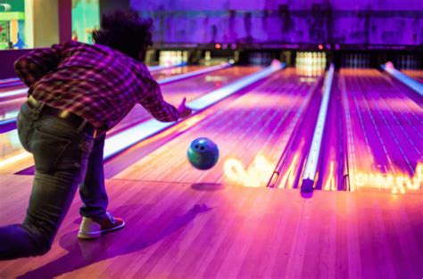 How to Enjoy the Best Bowling Alleys Near Me Location