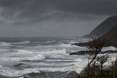 Winter storm , Oregon coast