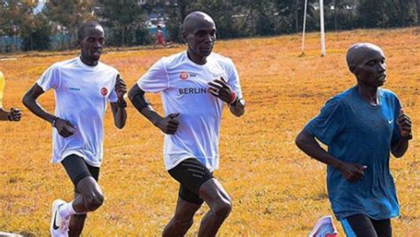 Eliud Kipchoge - Marathon Full Training Log - SweatElite