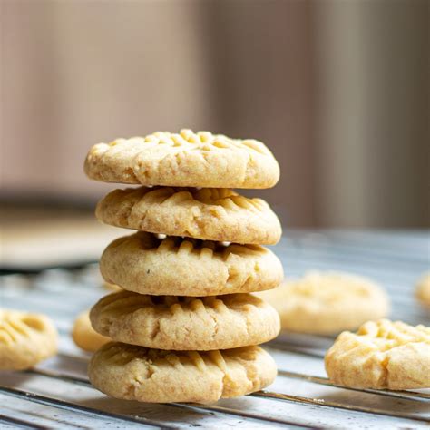 Vegan Shortbread Cookies | Just 3 Ingredients! | Delicious Everyday