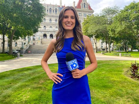 Reporter Jenn Seelig announces she is leaving WTEN/WTEN/News10ABC