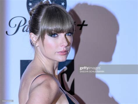 Taylor Swift's 'Lover Fest' tour comes to Philadelphia - Gossip & News