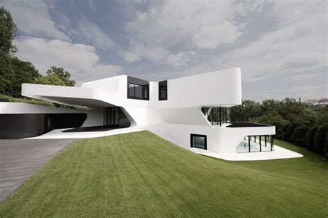 The Most Futuristic House Design In The World - DigsDigs