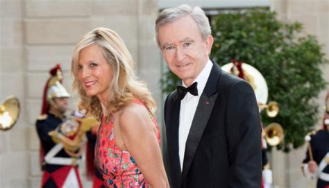 Bernard Arnault - Bio, Net Worth, Married, Wife, Children, Family, Age, Nationality, Height ...