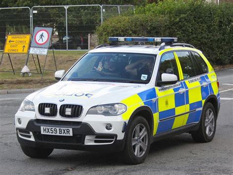 Hampshire constabulary's BMW X5! Such a good police car!!!! It really ...