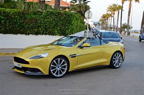 Aston Martin Vanquish Volante - Yellow color