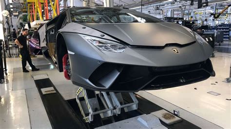 Inside Lamborghini's state-of-the-art factory that turns steel into automotive magic - Good ...