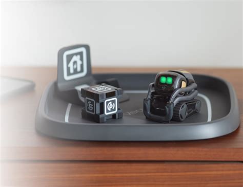 Anki Vector Home Robot : NEW Anki Vector AI Home Robot - Gray ...