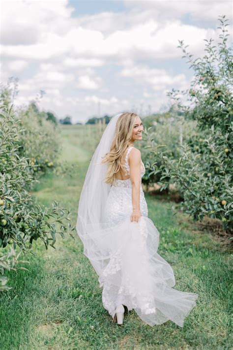 An apple orchard was the perfect venue for this chic, rustic wedding