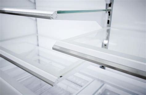 Sub-Zero® Classic Series 30 in. 17.0 Cu. Ft. Panel Ready Bottom Freezer ...