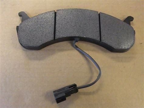 Disc Brake Pads with Wear Sensor Indicator- 66MM-P/N: HX-402-EE