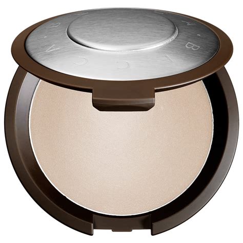 Best Makeup Highlighters For Pale Skin | POPSUGAR Beauty