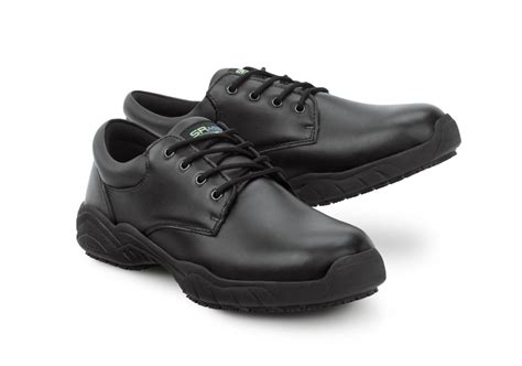 Our Top 3 Greatest Shoes for Waiters