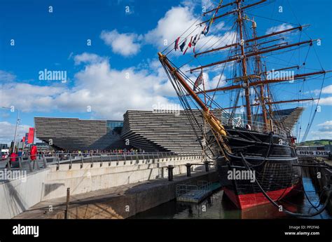 Exterior of the new V&A Museum and RRS Discovery ship at Discovery ...