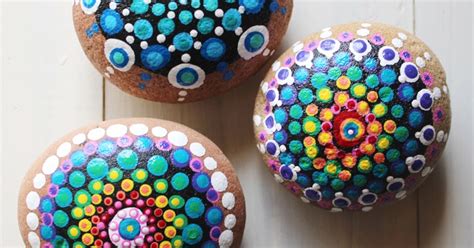 Dot Painted Mandala Rocks DIY