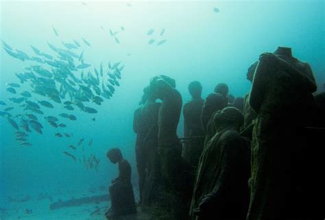 An Underwater Museum of Statues - Cancun, Mexico | I Like To Waste My Time