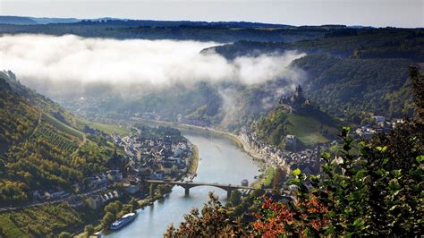 Mosel (Wine Region), Germany [1920x1080] : VillagePorn