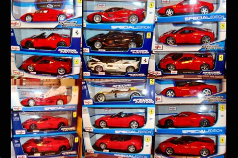 Place Bid - 1:18 Scale Ferrari Diecast Collection | PCARMARKET