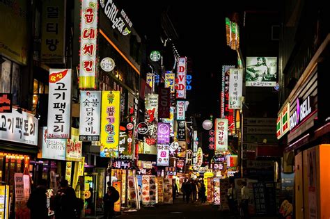 Navigating Seoul's Night Markets: A Foodie's Guide – Seoulbox