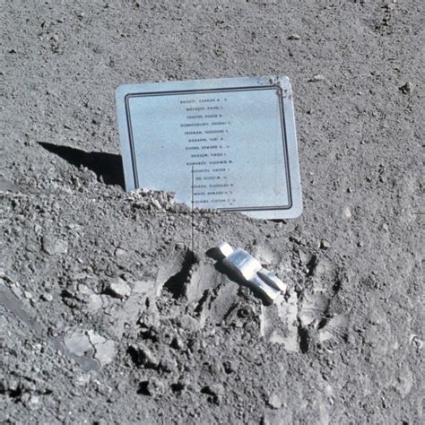 Read the Plaque - Fallen Astronaut Memorial