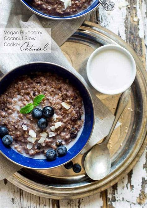 Coconut Blueberry Slow Cooker Oatmeal {Vegan} | Food Faith Fitness