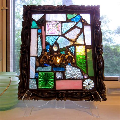 Mitralee: Vintage Frame with Stained Glass Mosaic & Black Grout Tutorial