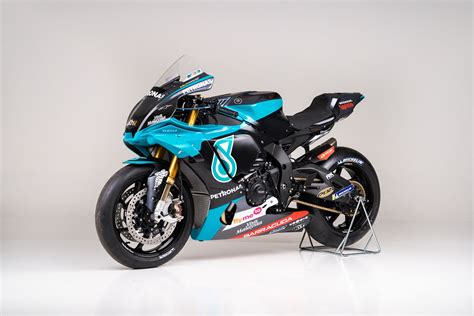 Yamaha R1 MotoGP Replica Unveiled | DriveMag Riders