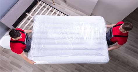 How Much Should You Tip For Mattress Delivery? | Upgradedhome.com