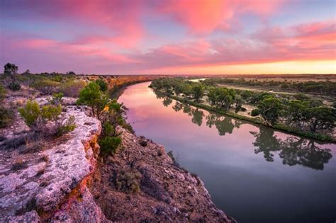 Premium Photo | Murray river sunset