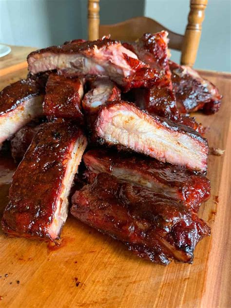 The Tastiest Smoked Spare Ribs EVER