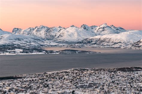 Ferry between Tromso and Senja : price, schedule and all information