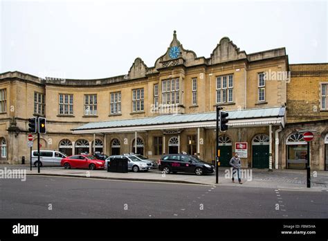 Bath Spa Railway Station Stock Photo - Alamy