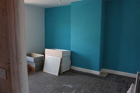 teal wall paint dulux - Joye Piper