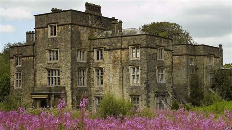 What happened to England's abandoned mansions? - BBC News