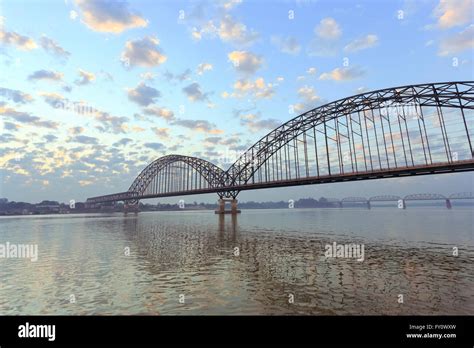 Sagaing bridge burma hi-res stock photography and images - Alamy