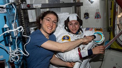 In 2019, women helped redefine everything we know about space - CNET