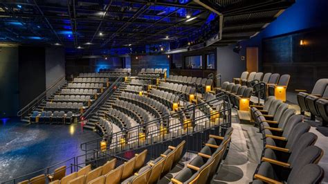 Steppenwolf Theater - Performance Space in Chicago, IL | The Vendry