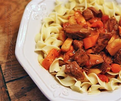 Slow Cooker Hungarian Goulash & Noodles - Amanda's Cookin'