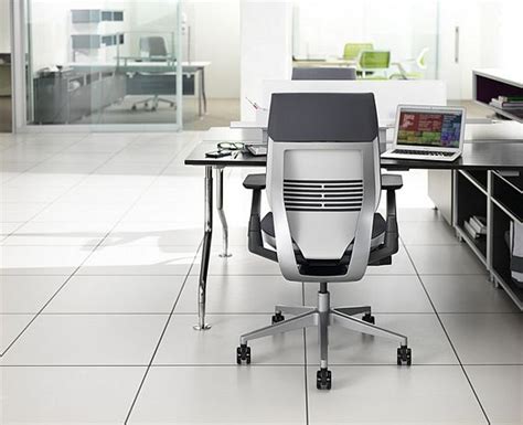 Steelcase Gesture Chair Supports Texting And Other Modern Postures