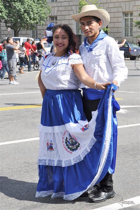 El Salvador folklore | Traje típico, Ropa tradicional, Vestidos ...