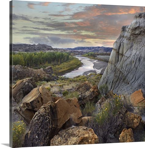 Little Missouri River, Theodore Roosevelt National Park, North Dakota ...