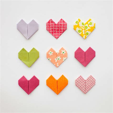 DIY Origami Hearts for Valentines Day - Paperlust