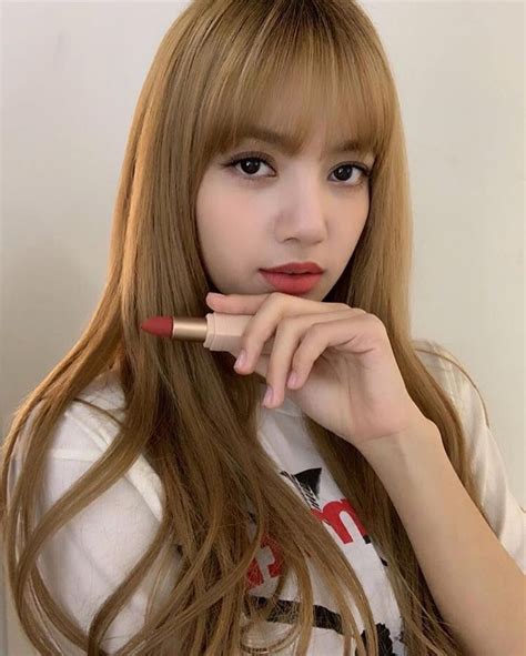 Post Lisa Manoban Fan Page ️💜 na Instagramie • Lis 6, 2018 o 6:50 UTC ...