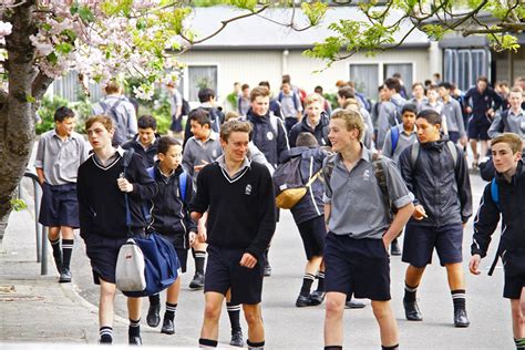 New Zealand High Schoolers – Telegraph