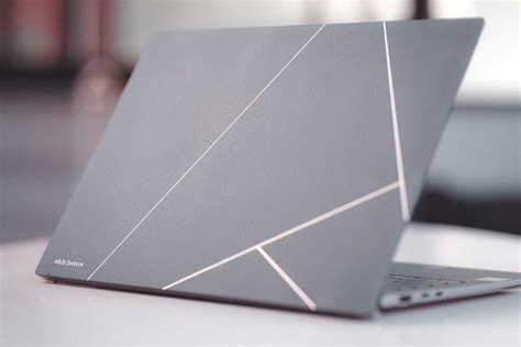 ASUS Zenbook S13 OLED UX5304 Review: A Stunning Ultrabook with OLED Brilliance